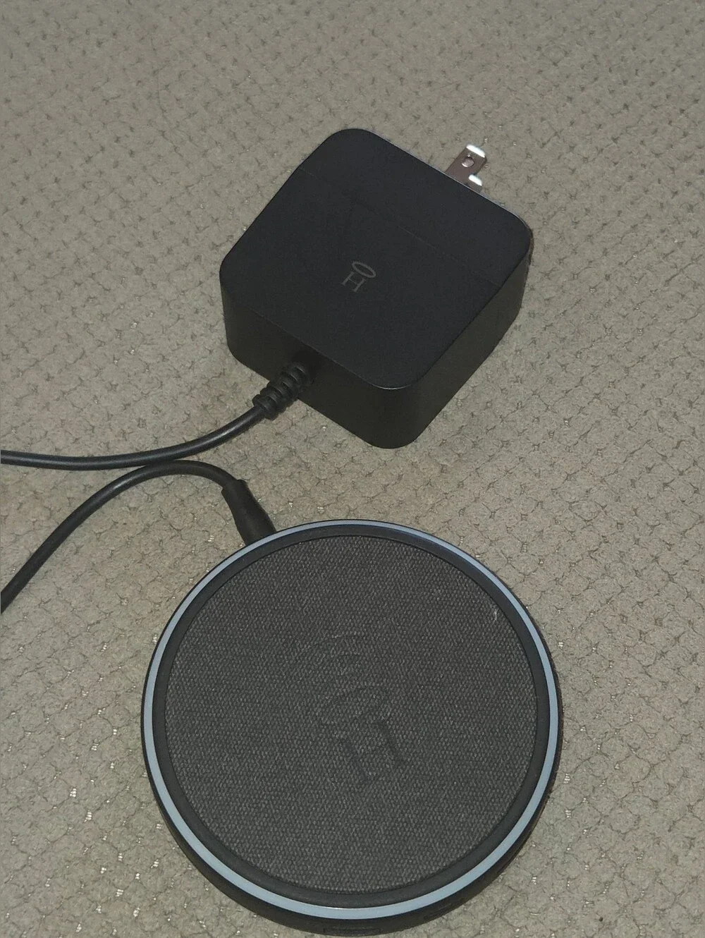 HALO Wireless Hub (Model: HALO-WH) is a versatile, 5-port multi-device charging